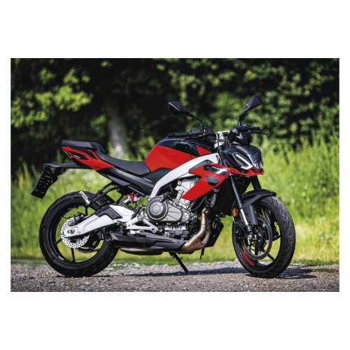 Motorbikes falinaptár - 2027